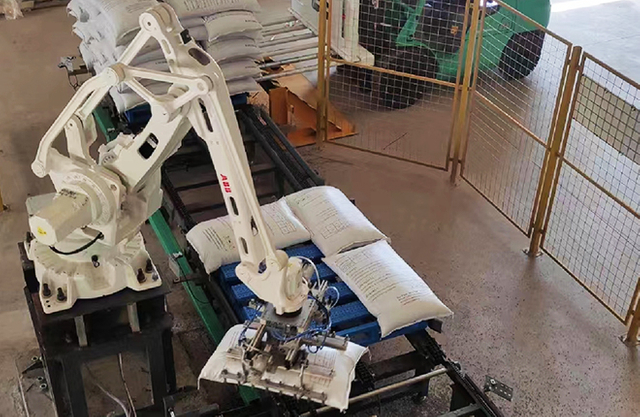 NPK fertilizer production equipment workshop